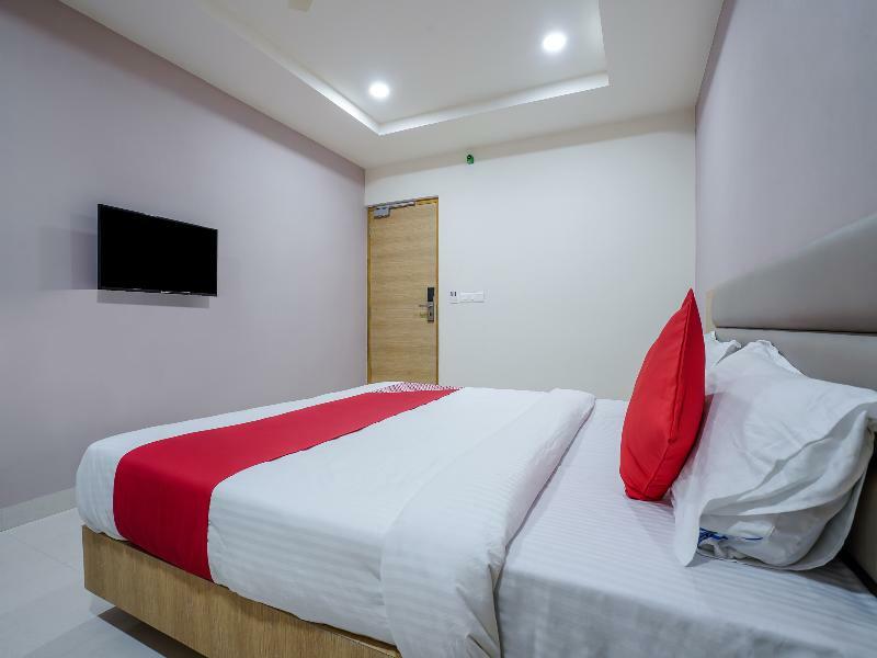 Fabhotel Prime Viraj Suites - Gachibowli - Nr Isb Hyderabad Bagian luar foto