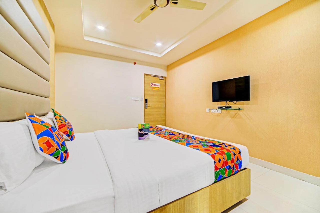 Fabhotel Prime Viraj Suites - Gachibowli - Nr Isb Hyderabad Bagian luar foto